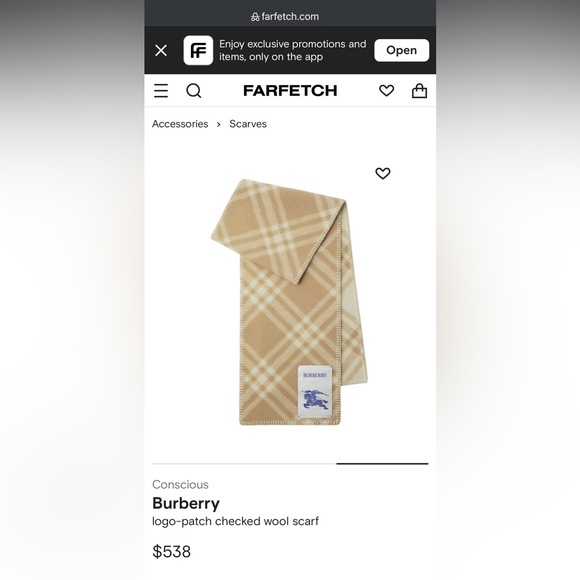 Burberry winter scarf - Picture 8 of 8